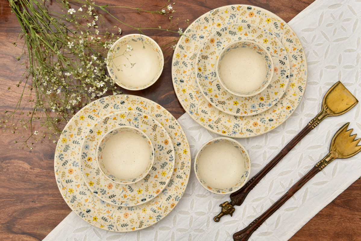 Reign Of colors Dinner sets - Set Of 8